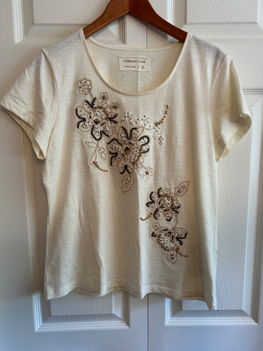 Coldwater Creek Cream Short-Sleeve Scoop Neck Top with Embroidered Floral Detail